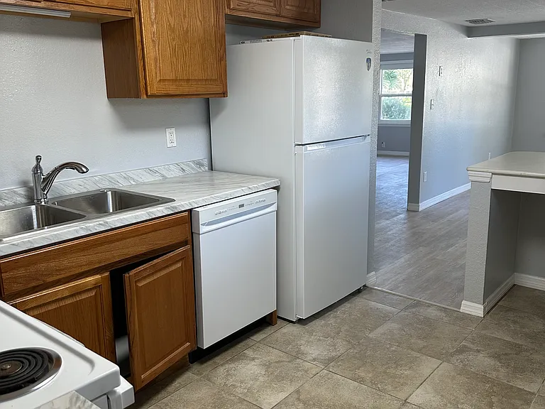 803 Pinellas St #1 — Photo 2