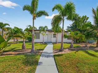 3102 Dupont St S, Gulfport, FL 33707