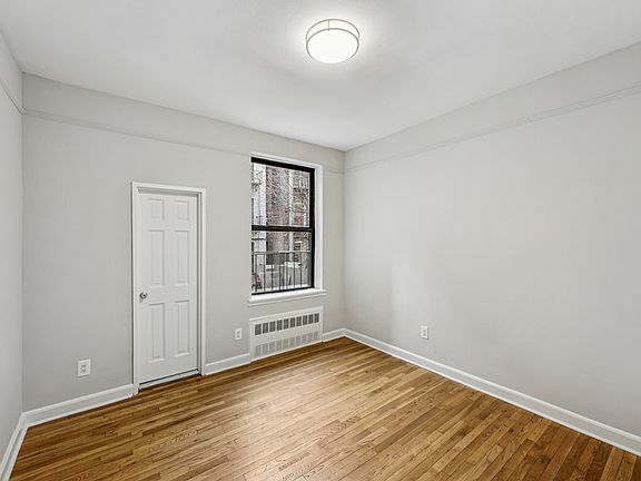 4th image of 516 E 88th St APT 2C