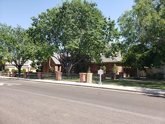 2nd image of 1851 E Lockwood St