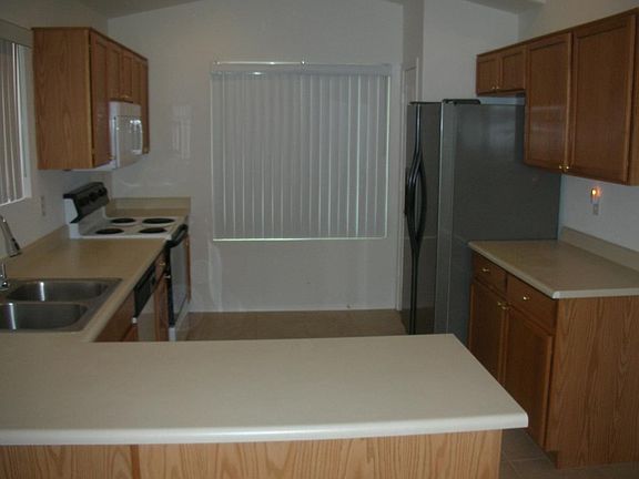 5th image of 16216 N 162nd Ln