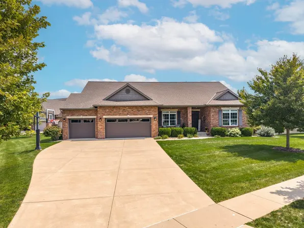 1302 Watersound Way, Bloomington, IL 61705