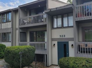 323 Ridge Point Cir APT 21, Bridgeville, PA 15017