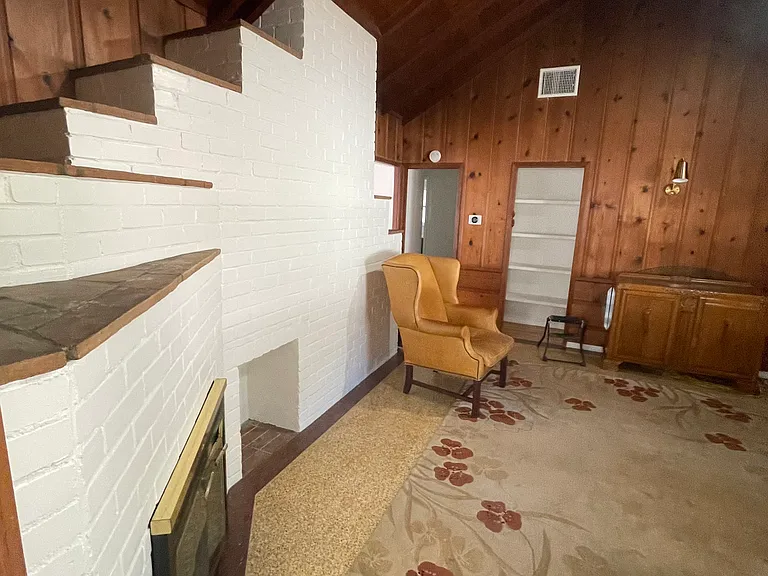 4838 Cartwright Ave — Photo 15