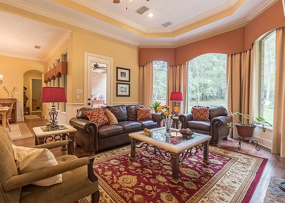 1st image of 9827 Crestwater Cir