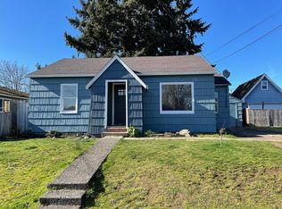 140 W Fairfield St, Gladstone, OR
