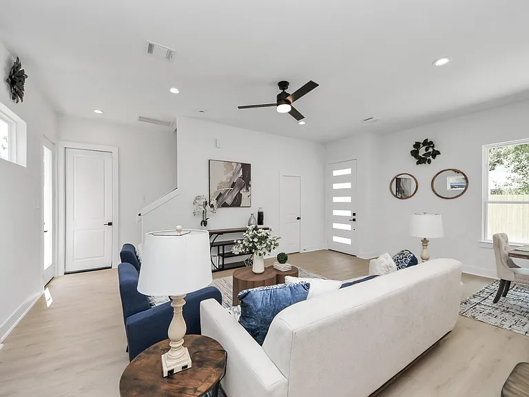860 Rachel St #A — Photo 5