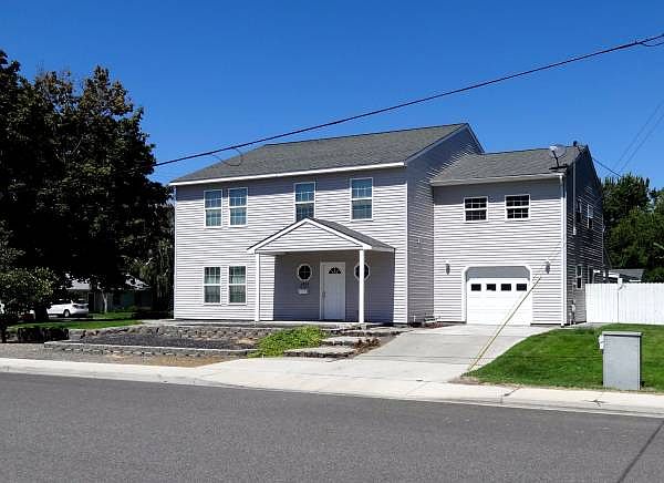 1st image of 2006 Roberdeau St