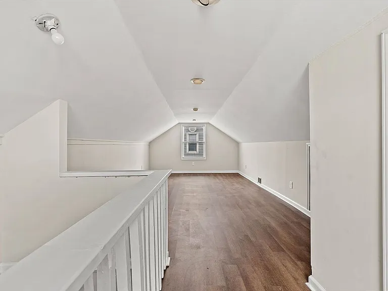 1019 Liberty Rd — Photo 14