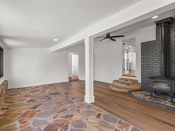 4th image of 4485 Placer Rd