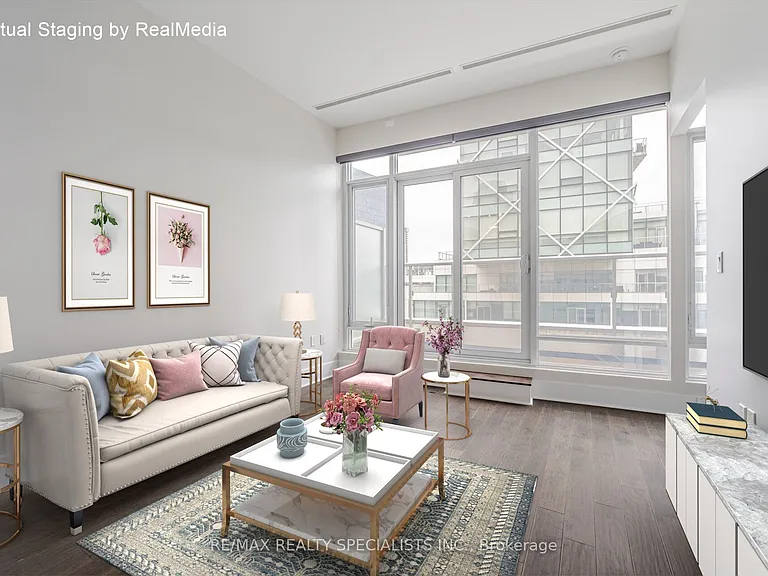 29 Queens Quay E #1118 — Photo 10