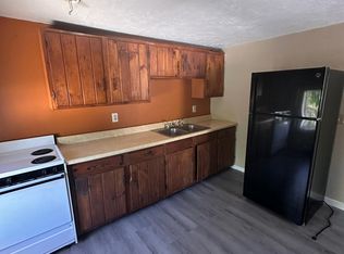 16 Bridge St #18C, Hardwick, MA 01037