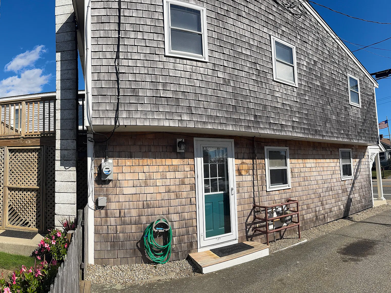 436 Park Ave — Photo 3