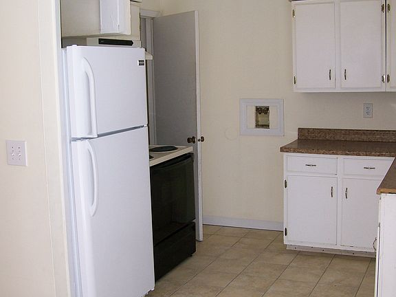 5th image of 62-64 Knollwood Dr