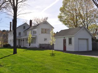 40 S Main St, Topsfield, MA 01983