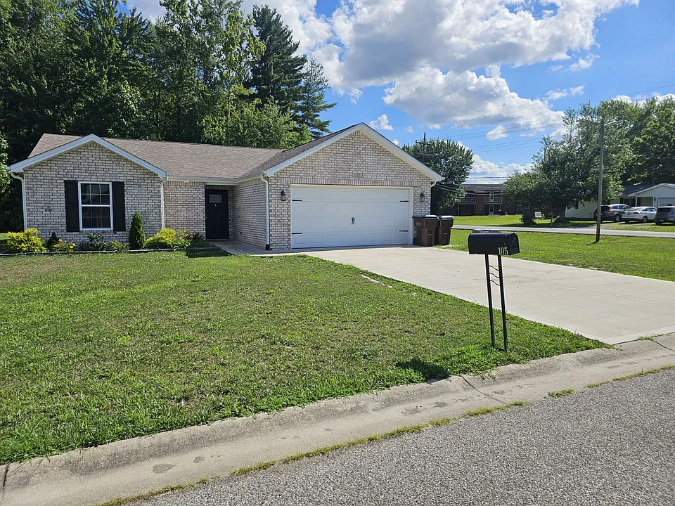 105 Northwoods Ct
