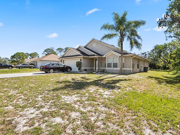 5th image of 609 NW Cardinal Drive