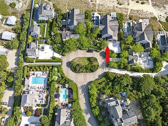3rd image of 10 Harbour Dr