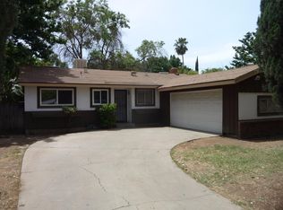 2446 E Holland Ave, Fresno, CA 93726