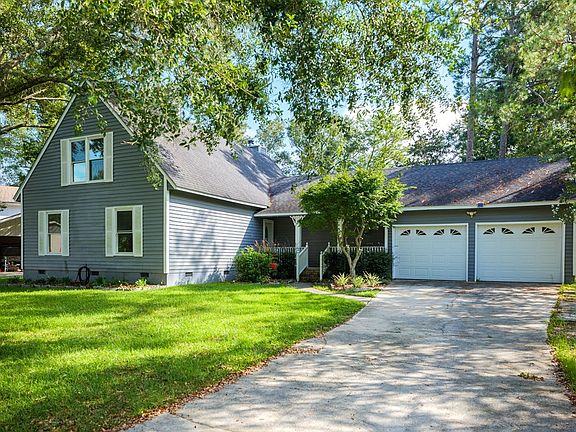 2nd image of 210 Breckenridge Dr