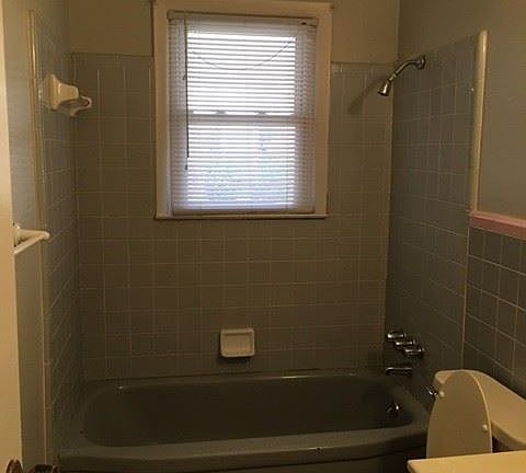 5th image of 306 W 16th St