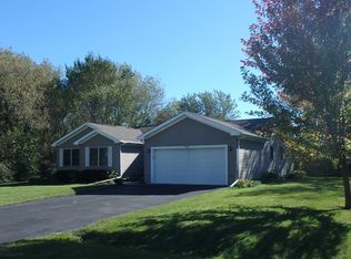 3567 Cheyenne Rd, Gurnee, IL 60031