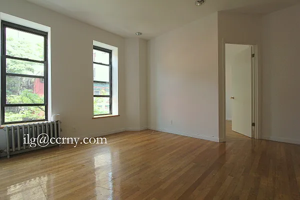 Rented by City Connections Realty | media 9