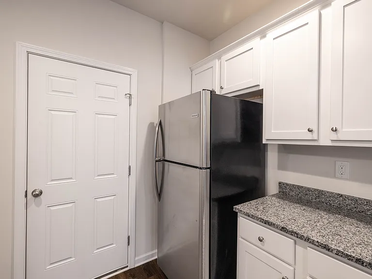 142 S Bell Ave #1 — Photo 18