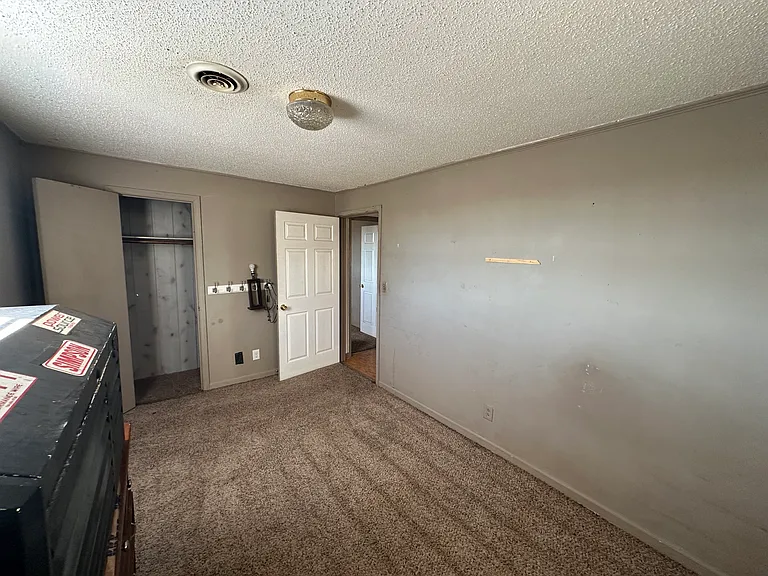 119 Springs East Rd #1 — Photo 4