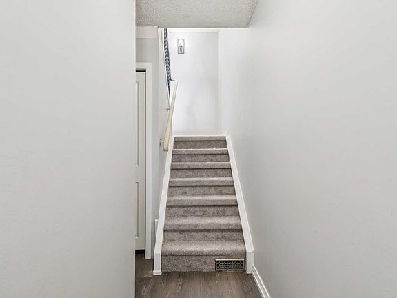 5th image of 2519 38th St NE #98