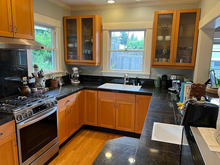 Spacios kitchen with all appliances.