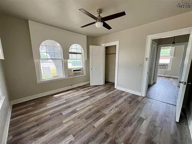 908 Denver St — Photo 4