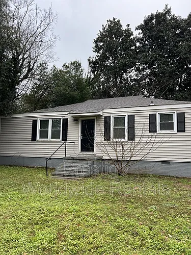 3028 Meade St Photo 1