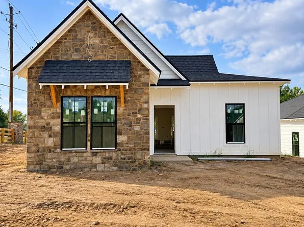 1 Nelli St, Phenix City, AL 36870