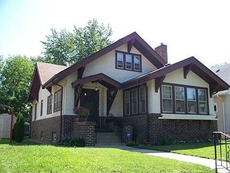 Classic bungalow in the Powderhorn neighborhood