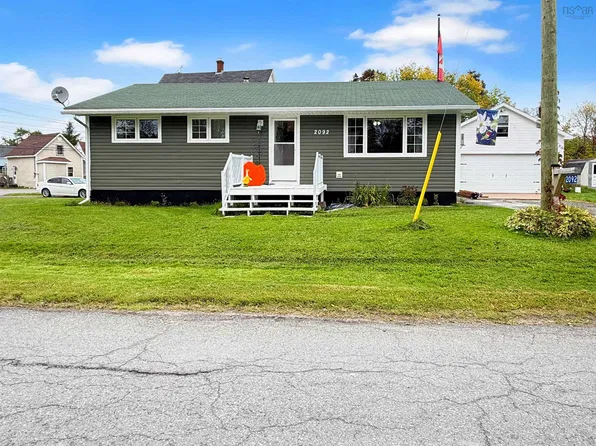 2092 Macquarrie Ave, Westville, NS B0K 2A0