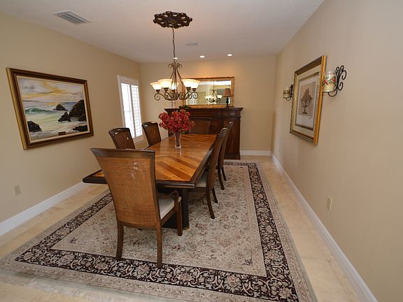 Formal dining room