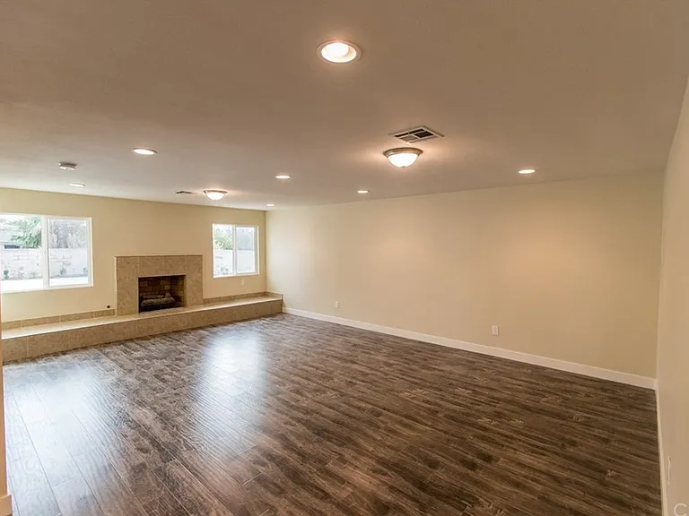 152 E Shady Grove Dr — Photo 5