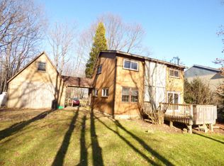 326 Sullivan Trl, Long Pond, PA