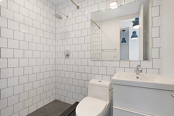 Rented by Compass | media 18