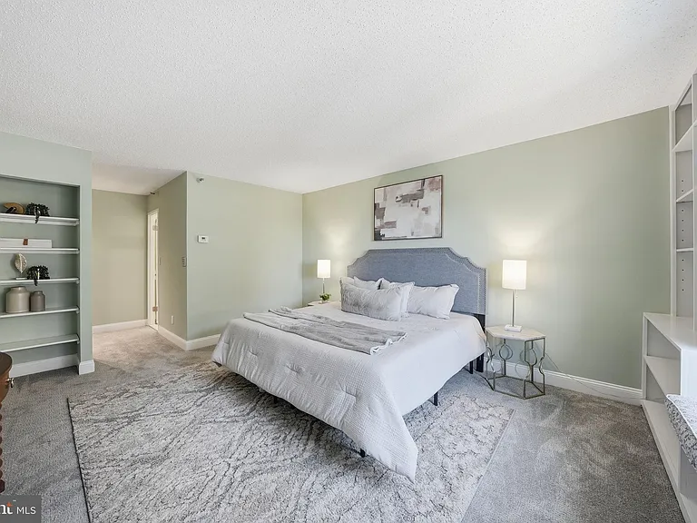 1600 N Oak St #1410 — Photo 23