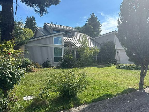3rd image of 4922 Rimwood Dr