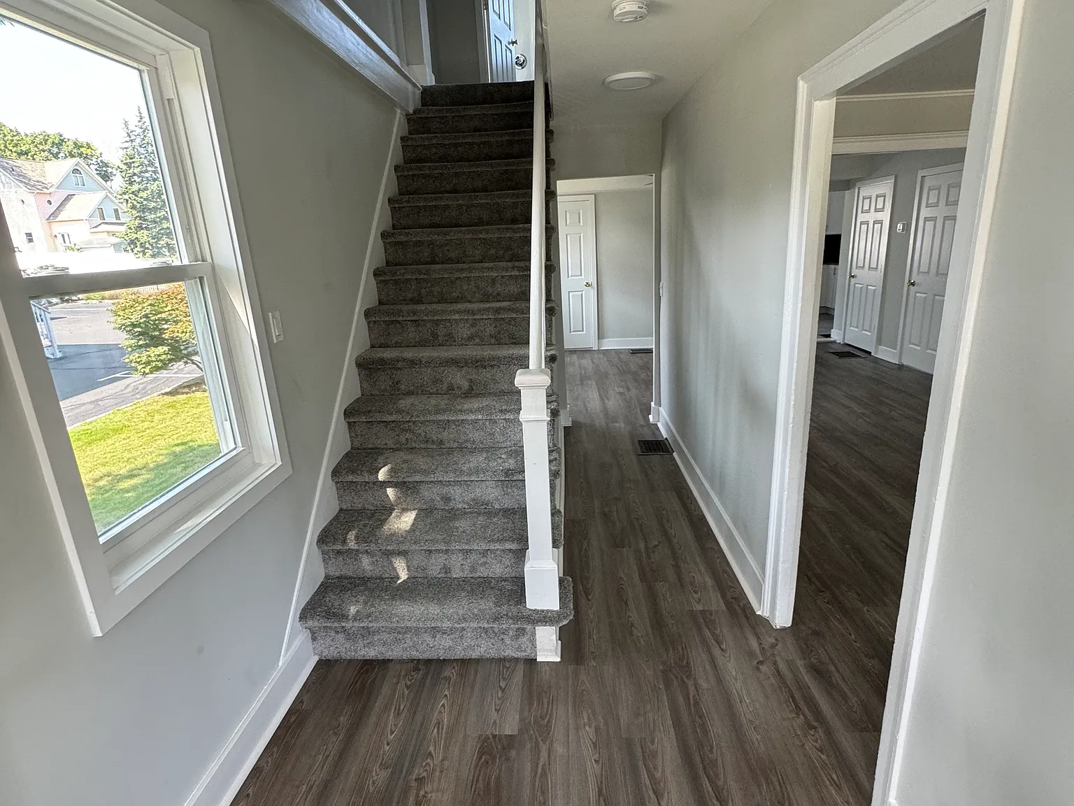2 bed, 1500 sqft, $3,100 — Photo 2