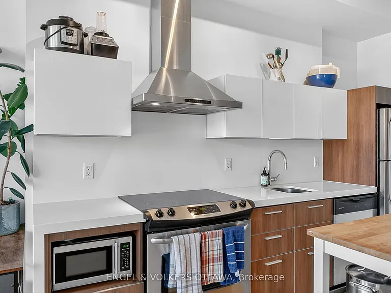 340 McLeod St #935 — Photo 15