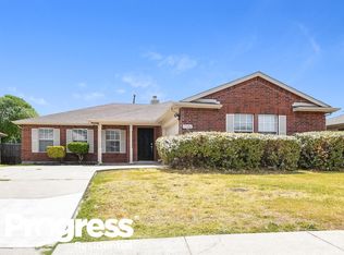 1106 Hampton Dr, Forney, TX 75126