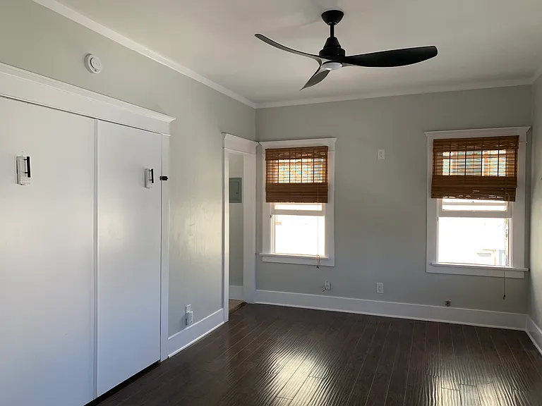 55 Roswell Ave #9 — Photo 36