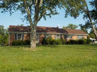 1700 Edmond Rd, Shelbyville, TN 37160