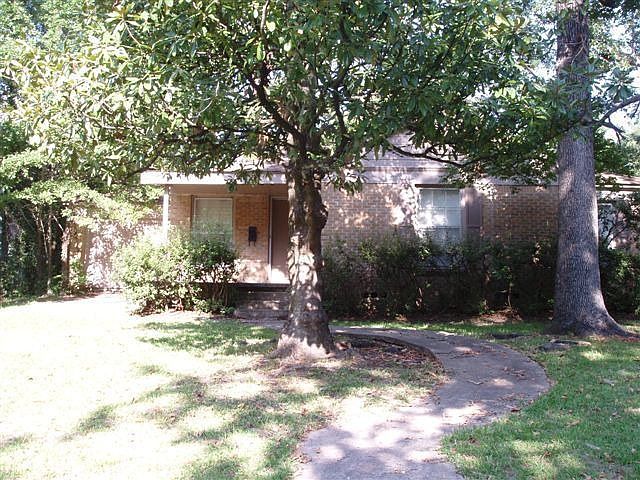 1st image of 1027 Idylwood Dr