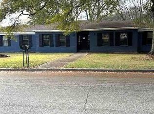 1304 Kennedy Dr, Tupelo, MS 38801