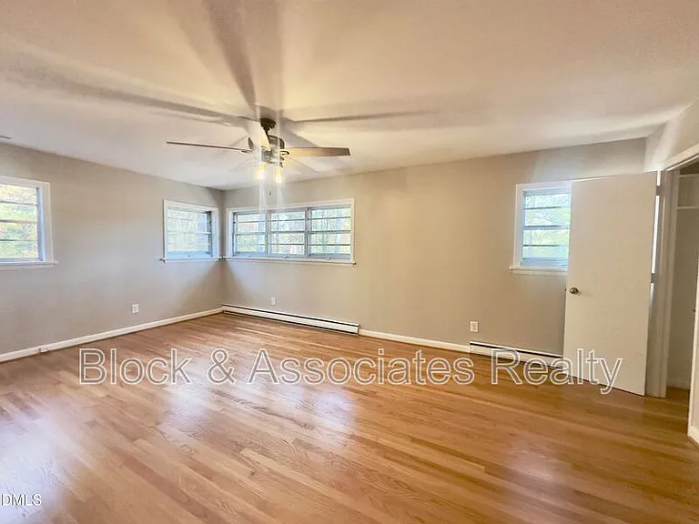 405 N Main St — Photo 10